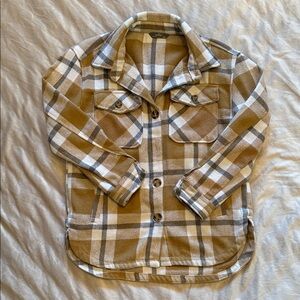 Women's Plaid Button Down Shacket in Tan and White